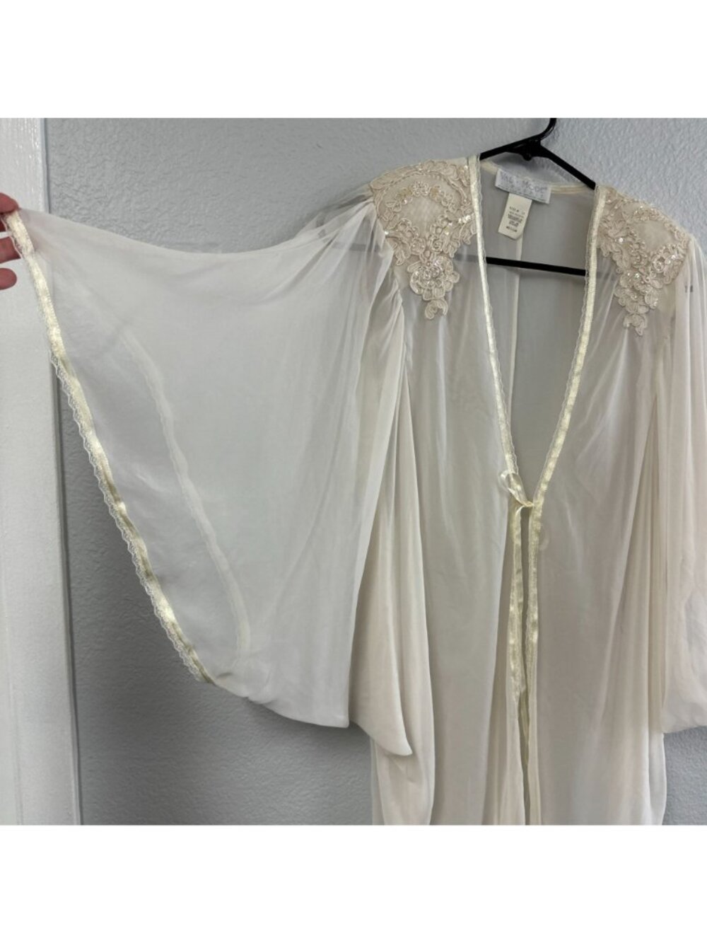 Vintage 1980s Val Mode White Sheer Beaded Sequin Robe Bridal Lingerie Medium 80s - Picture 3 of 7
